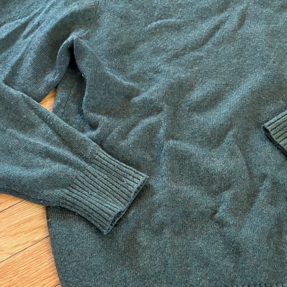 Lands' End Dark Gray V-Neck Sweater